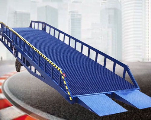 萊蕪登車(chē)橋-爬坡過(guò)橋-移動(dòng)登車(chē)橋-集裝箱叉車(chē)裝卸平臺-倉庫碼頭叉車(chē)用坡度平臺