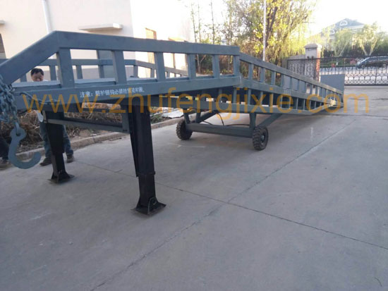 登車(chē)橋廠(chǎng)家